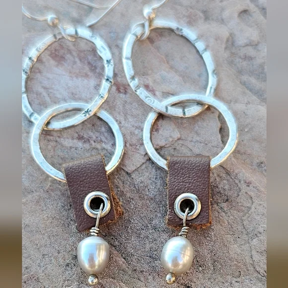 Vtg Sundance Sterling Drop Earrings - Picture 4 of 4